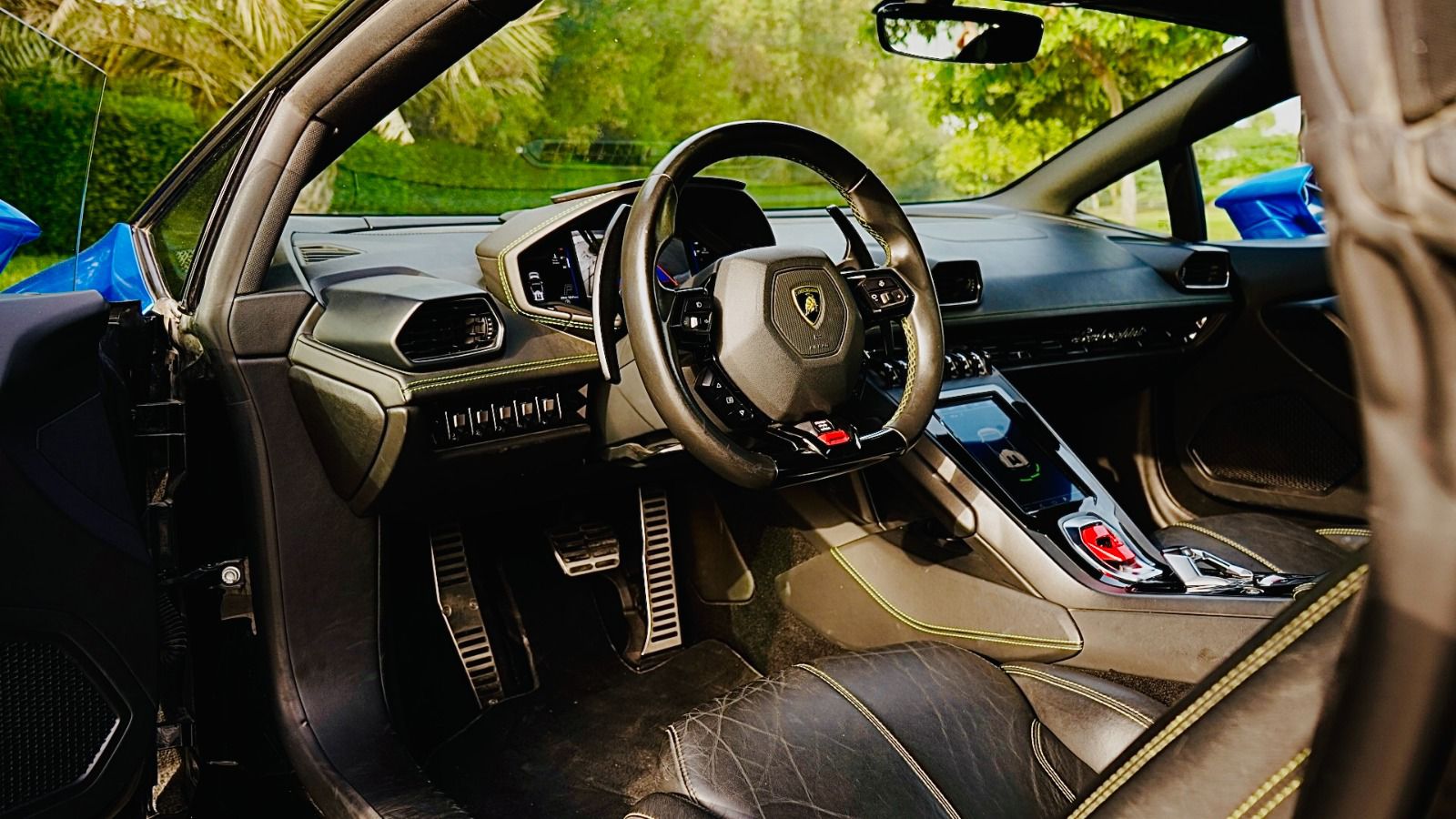 Lamborghini Huracán EVO Spyder Blue